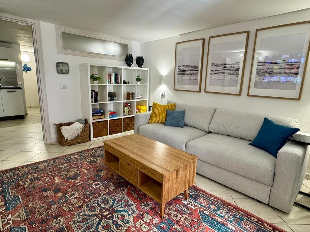 Living room with bookshelf